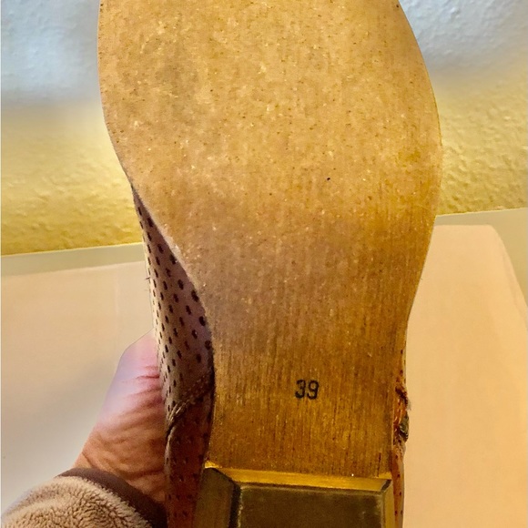 Women's Brown Leather Ankle Boots - Picture 6 of 7